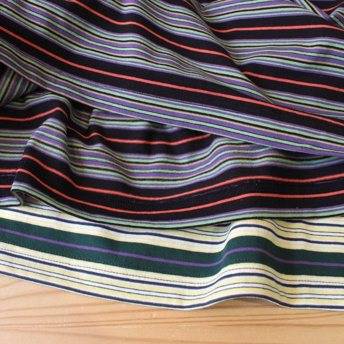 SOGLIA -
OPEN END L/S BORDER TEE