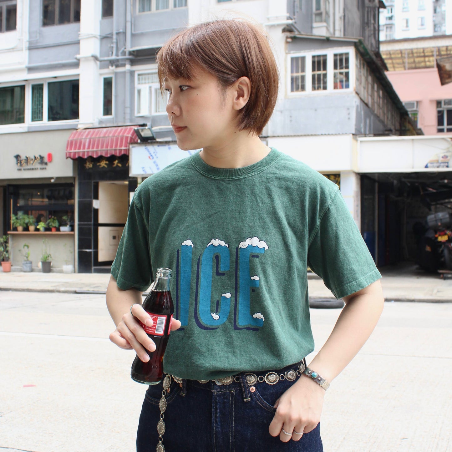 D.M.G - 
ICE PIGMENT DYE PRINT TEE