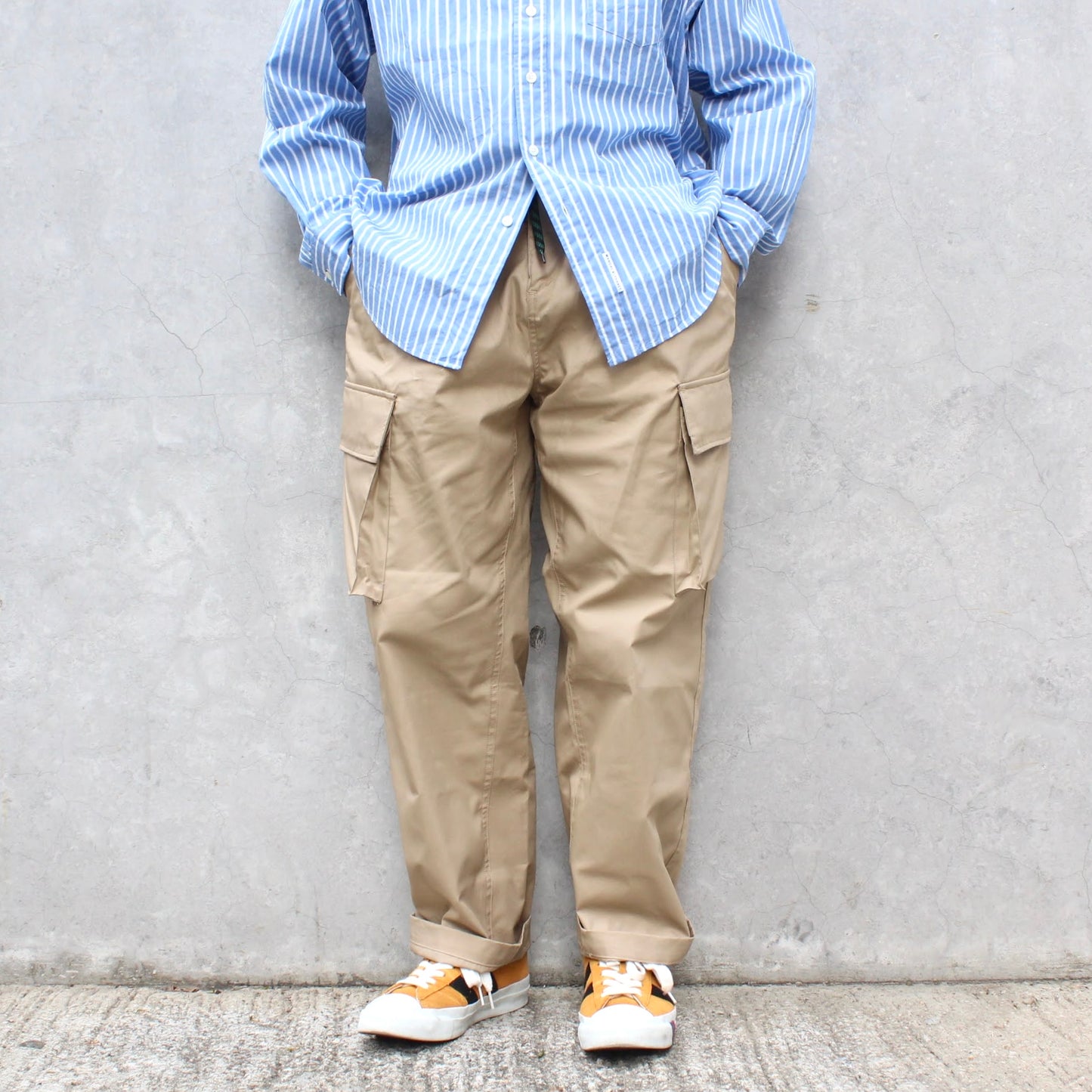 MANUAL ALPHABET -
COTTON NYLON GABARDINE CARGO PANTS