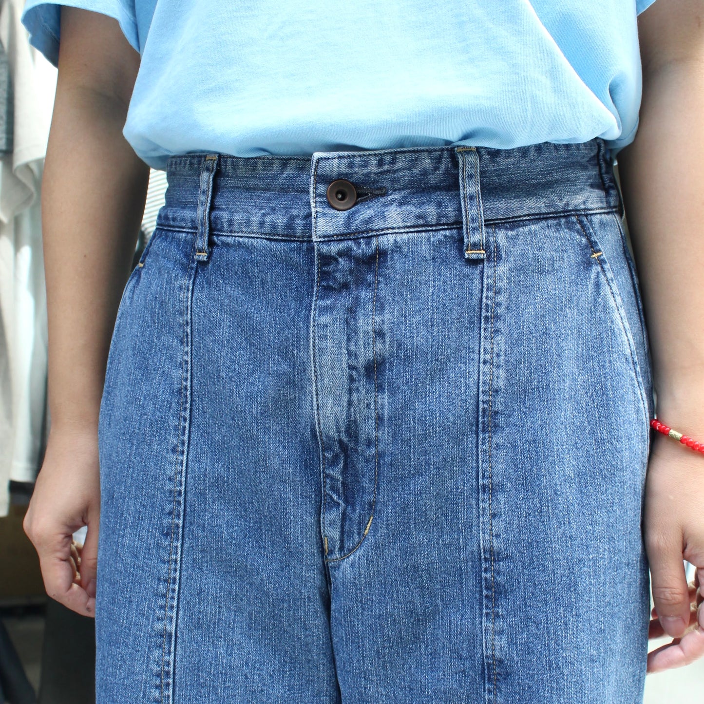 DMG -
 ALMOND VOLUME DENIM PANTS