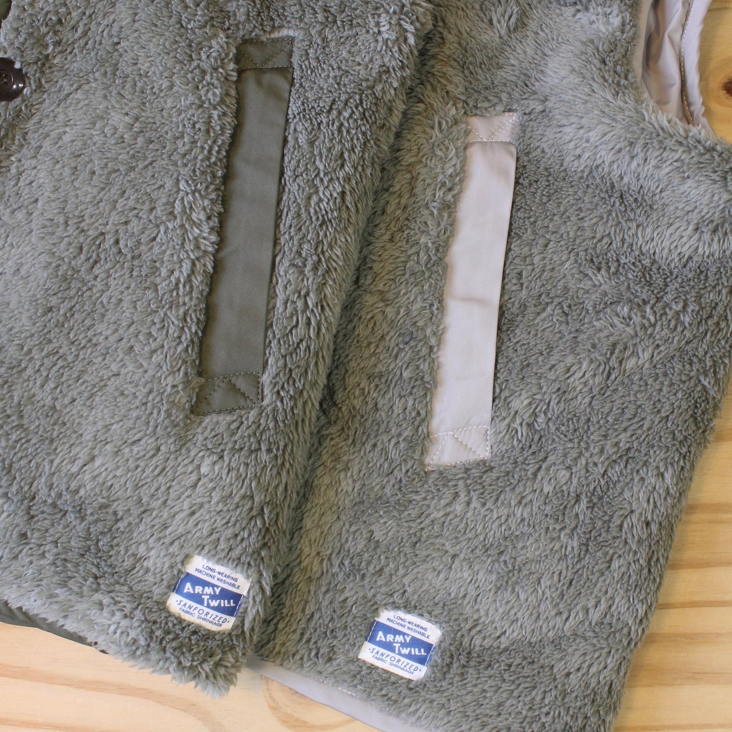 ARMY TWILL -
PE WEATHER REVERSIBLE VEST