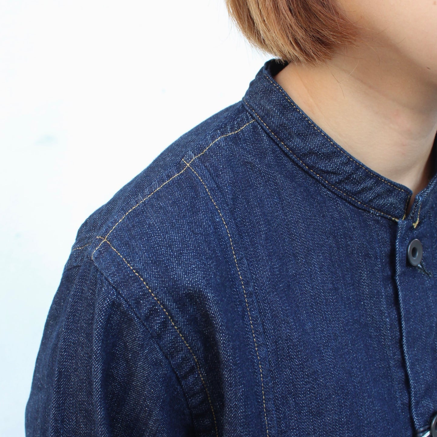 D.M.G -
ALMOND DENIM JACKET