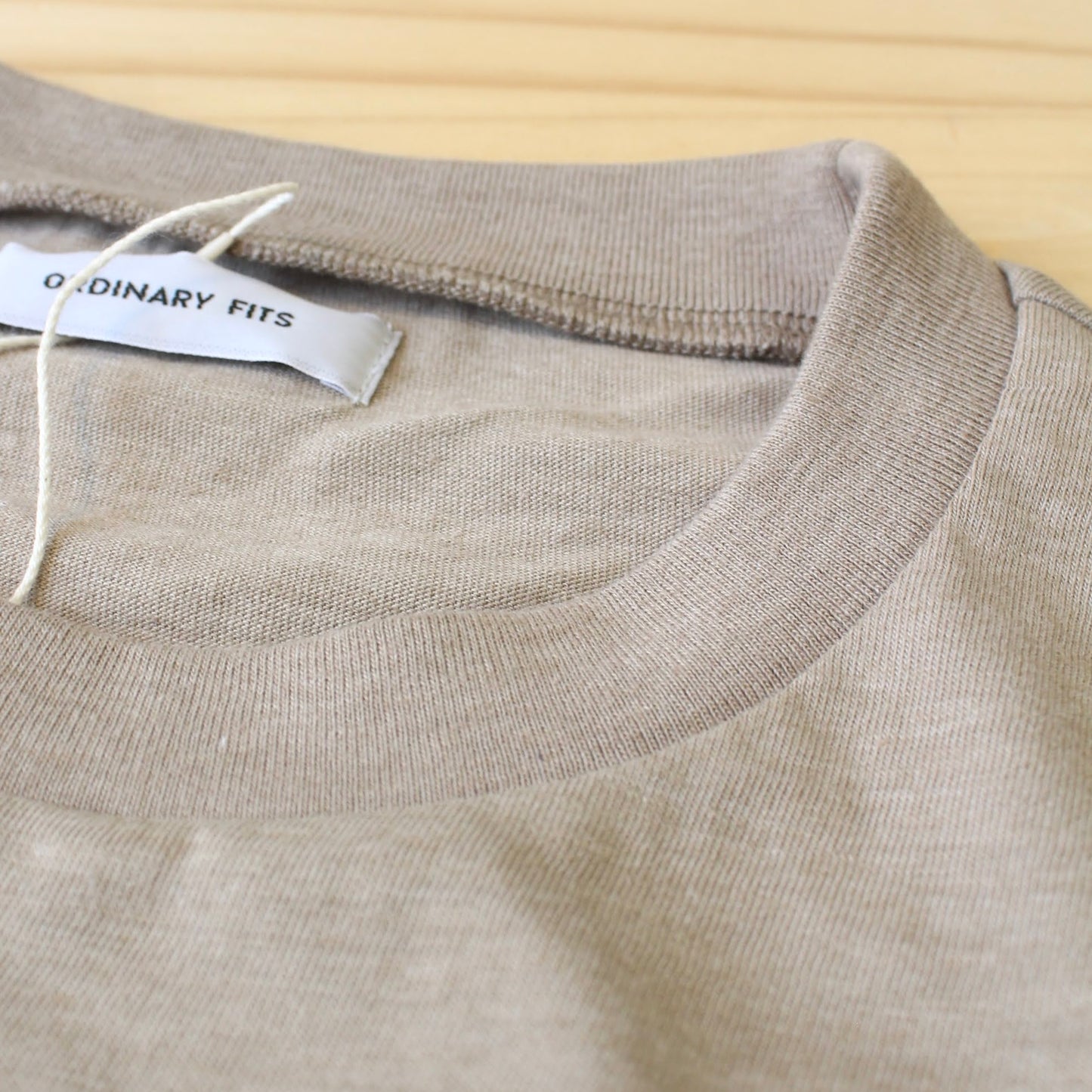 ORDINARY FITS -
PRINT TEE