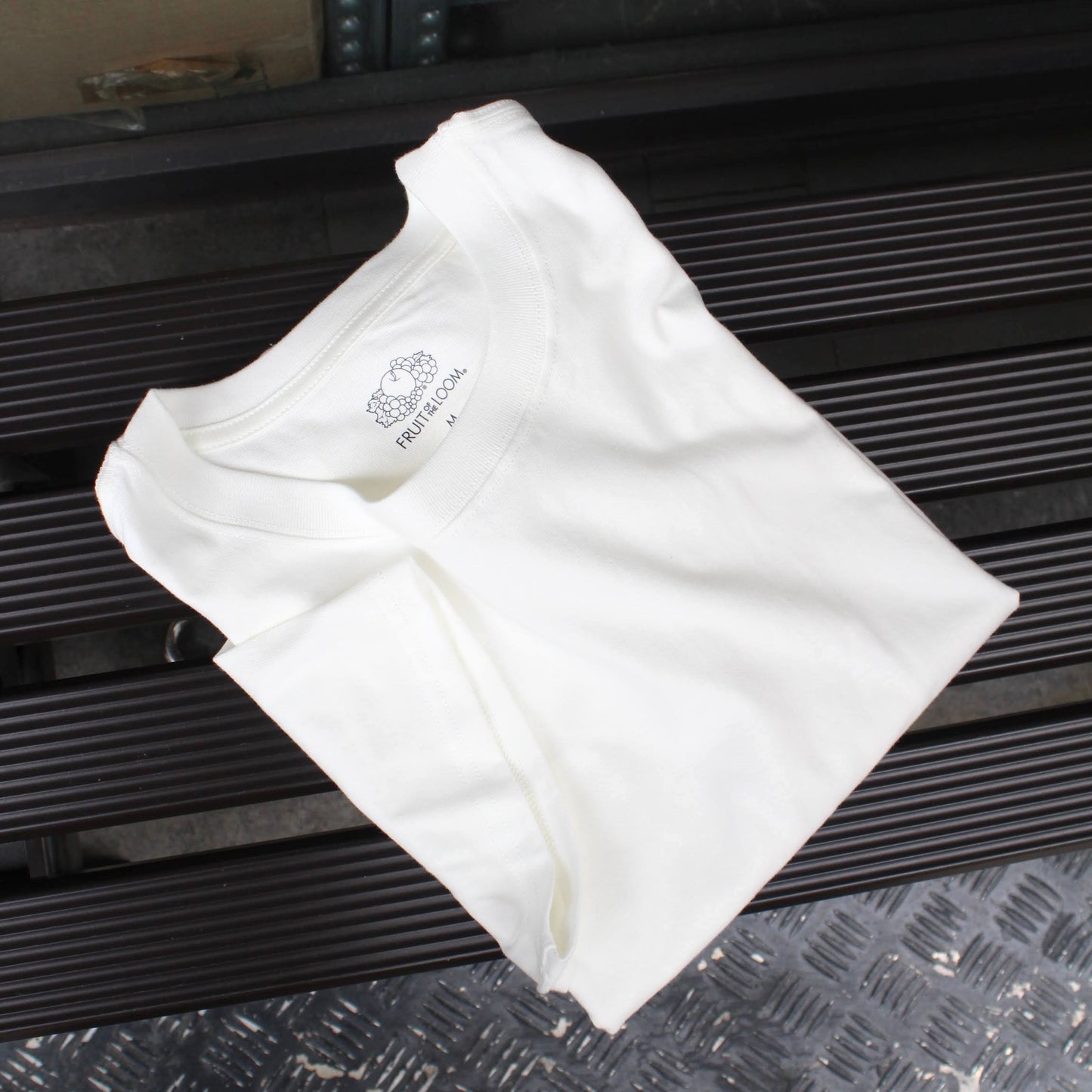 FRUIT OF THE LOOM 日本版-
7OZ HEAVYWEIGHT S/S TEE