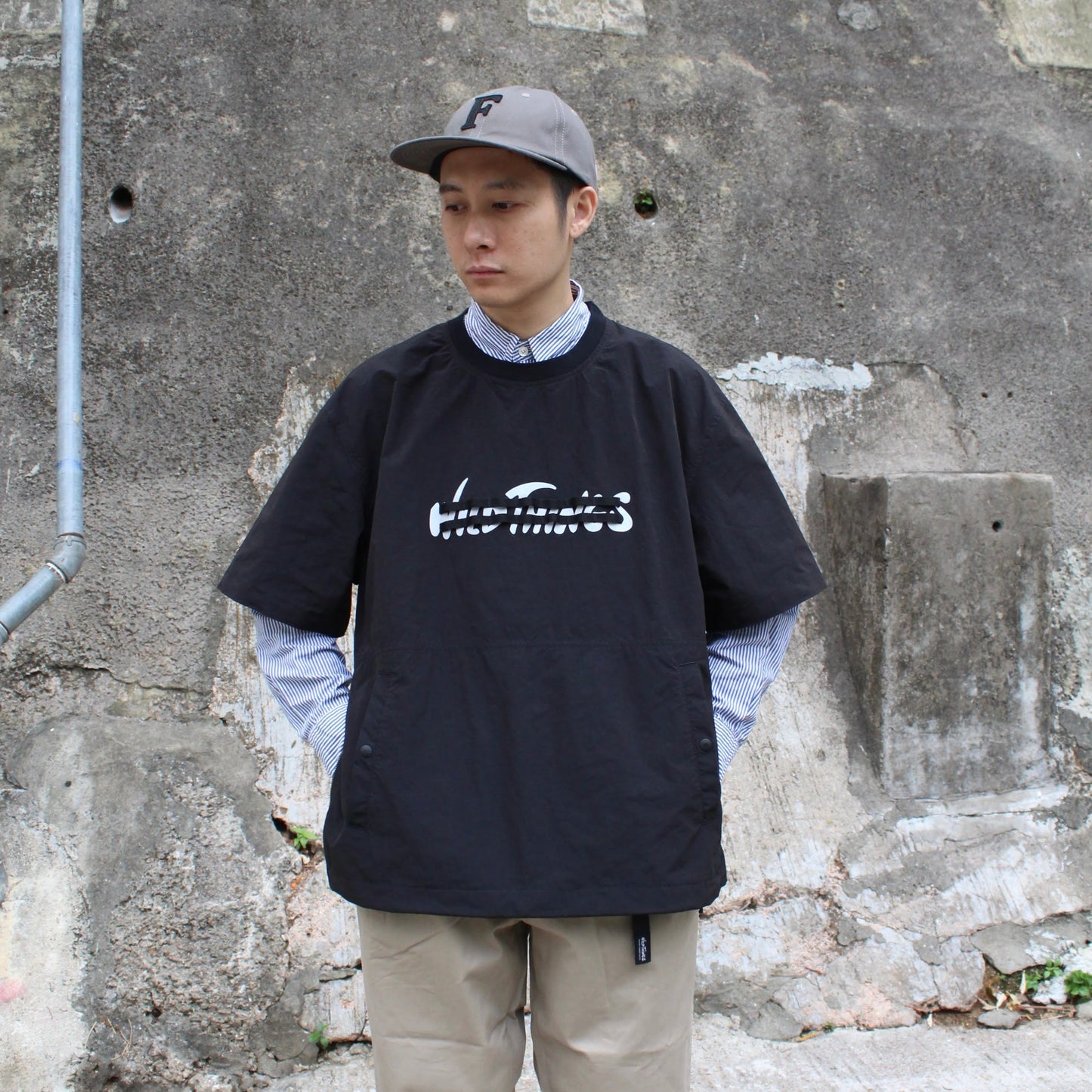 WILD THINGS JAPAN -
CONVERTIBLE PULLOVER