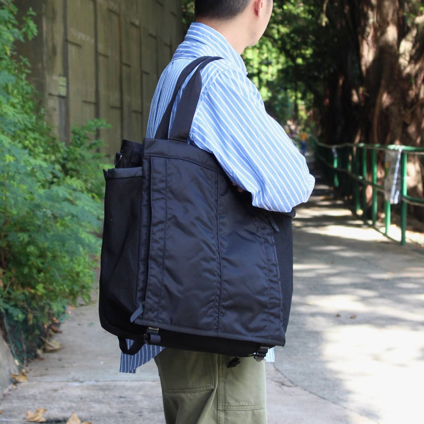 HARVEST LABEL -
WINGMAN SHOULDER TOTE BAG