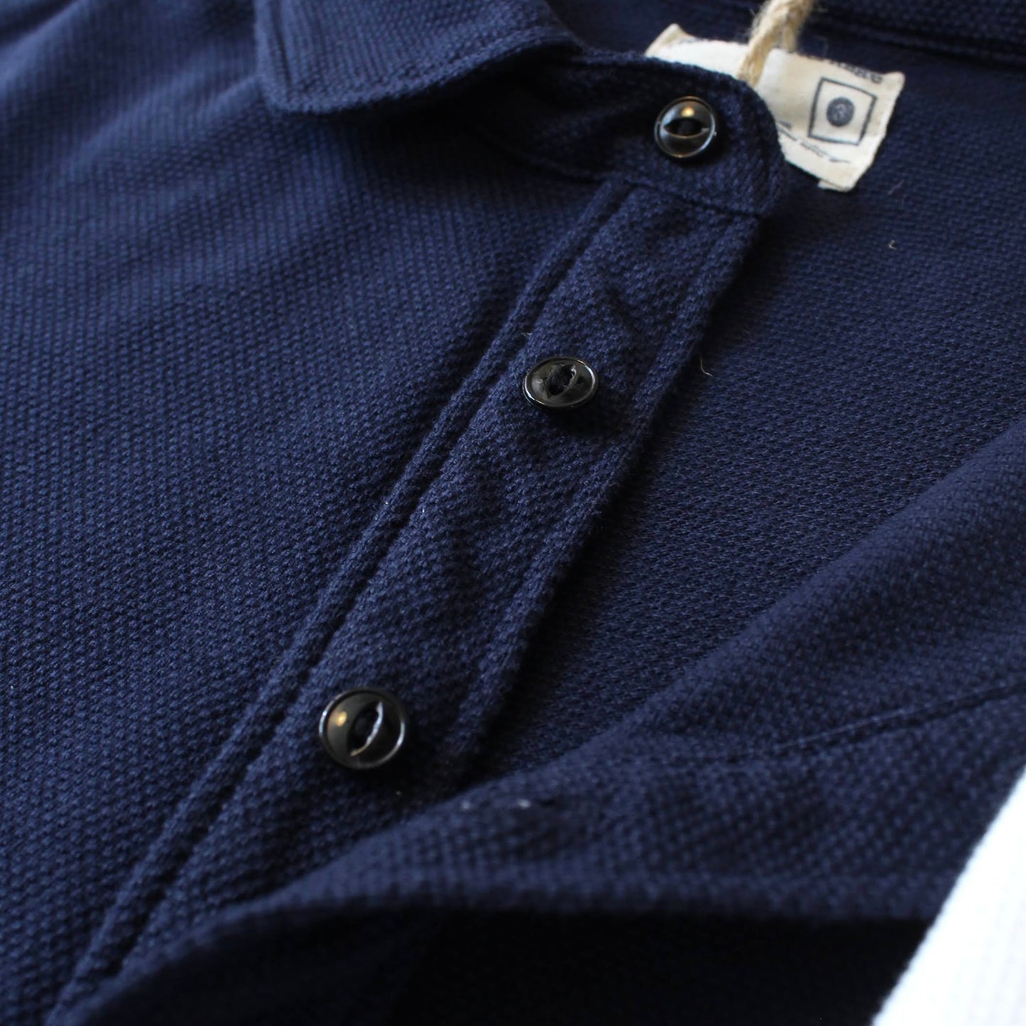 Kepani -
PIQUE ROUND CUT POLO