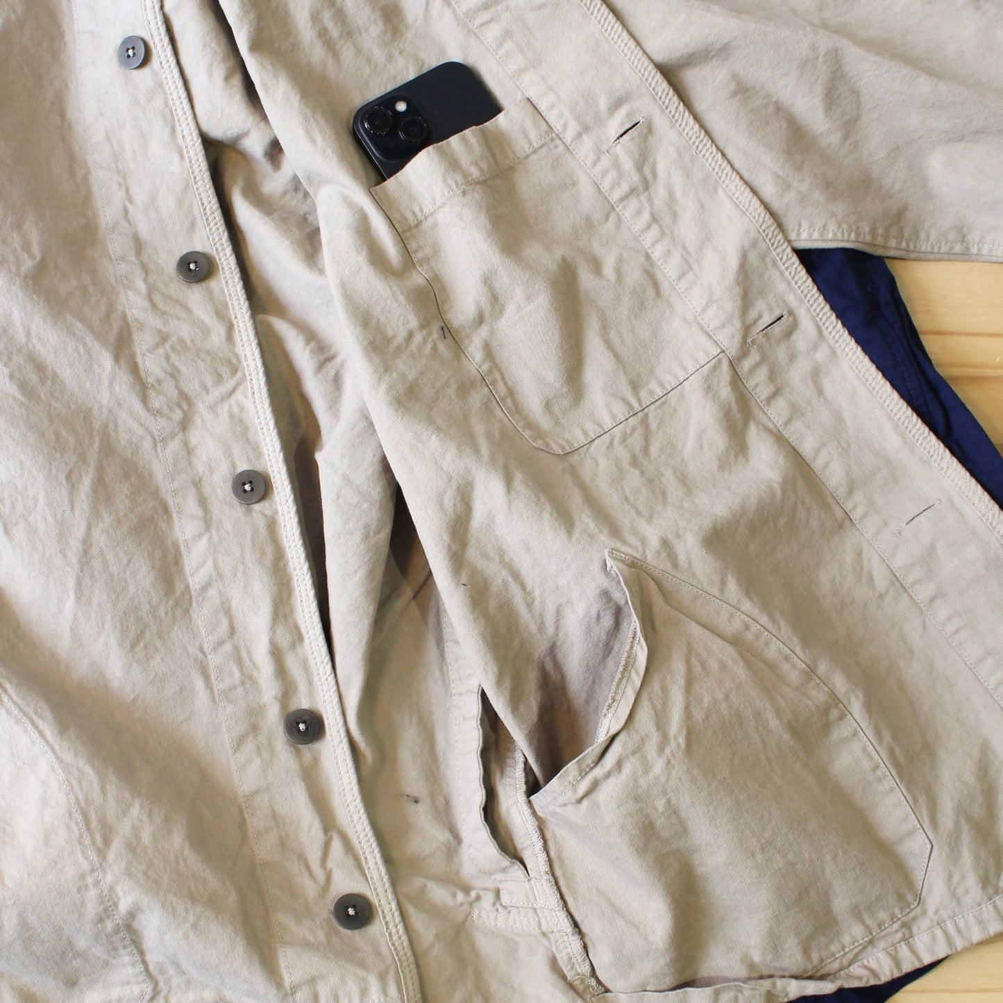 REMILLA - 
LAB HUNT SMOCK SHIRT