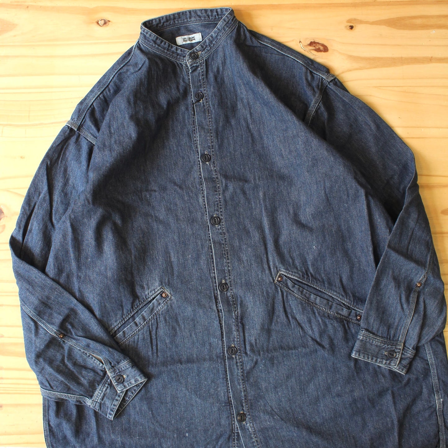 SPELLBOUND -
6OZ DENIM OVER SHIRT
USED WASH