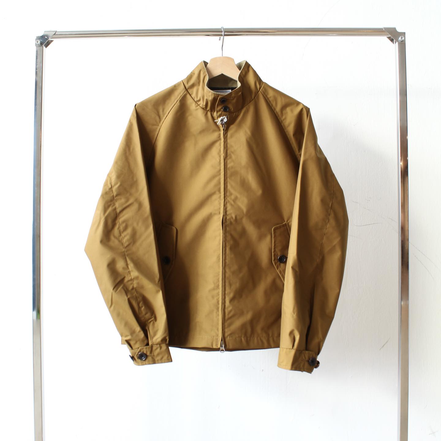 AheHee - Breathatec Nylon Jacket